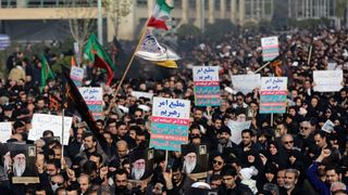 Iranul clasează drept ”teroriste” toate forţele americane, în urma asasinării generalului Qassem Soleimani