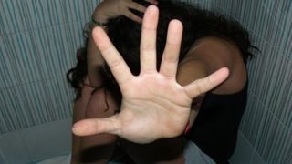 O t&acirc;nără rom&acirc;ncă a crezut că și-a găsit dragostea vieții pe Facebook, &icirc;nsă a sfărșit ca prizonieră &icirc;n Madrid timp de un an. Cum a scăpat femeia