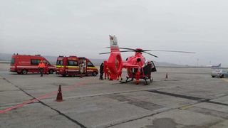 Elicopterul SMURD de la Jibou a revenit pe Aeroportul Internaţional Cluj-Napoca, unde predase un pacient, din cauza unor probleme tehnice 