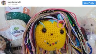 Gestul emoționant făcut de un bunic pentru nepoata lui. Deși suferă de o boală  rară se gândește și la cei din jur