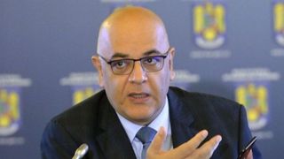 Arafat: Meseria de pompier este una vocaţională. Copiii pompierilor vor să fie şi ei pompieri. Să interzicem ca ruda cuiva să participe la un concurs de angajare numai pentru faptul că este ruda unei persoane din instituţie?