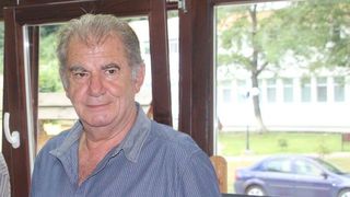 Florin Zamfirescu îl susţine pe primarul care vrea să nu le dea alocaţii romilor cu mulţi copii: “Cei subvenționați stau sub plapume și procreează alți subvenționați, care se înmulțesc ca furnicile cele devoratoare de civilizații”