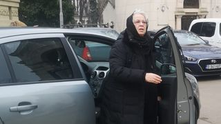 Mama Cristinei Țopescu a dezvăluit ce se va întâmpla cu cenușa fiicei sale după incinerare! Emoționant, ce a ținut bătrâna tot timpul în mână  VIDEO