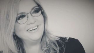 VIDEO | Drum lin, Cristina Țopescu! Regretata jurnalistă a avut parte de slujbă la crematoriu