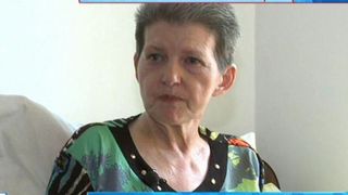 Celebra cântăreaţă Angela Ciochină a murit, ca jurnalista Cristina Ţopescu, singură şi uitată de toată lumea la 60 de ani! Rudele au găsit-o pe un pat putrezit