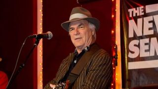 C&acirc;ntărețul american David Olney a murit pe scenă, &icirc;n timpul unui festival