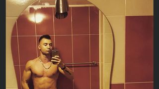 Turcu de la &bdquo;Puterea Dragostei&rdquo; de nerecunoscut. Vezi cum arăta concurentul &icirc;n urmă cu c&acirc;țiva ani