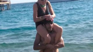 batranica indragostita