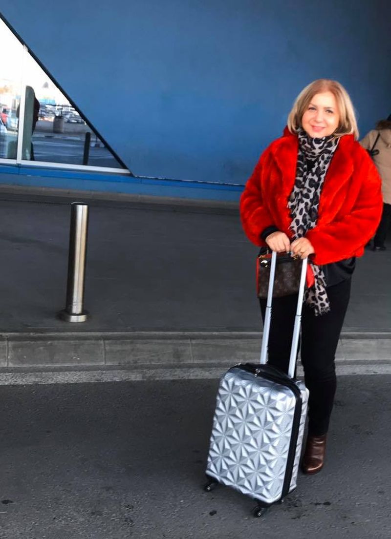 Carmen Șerban: „Eu am plecat din țara mea, cu un rucsac în spate”