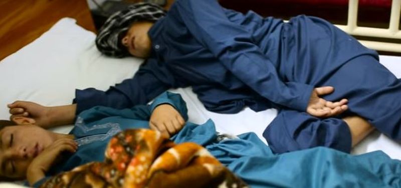 Cazul uluitor al celor doi frați care paralizează după apusul soarelui. Cadrele medicale nu reușesc să dezlege misterul