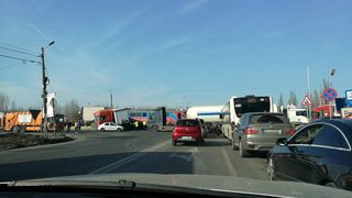 Trafic blocat pe centură: accident de proporții între un tir și un tren la intrare în București