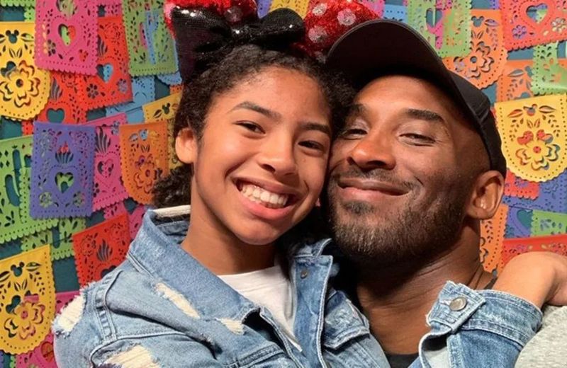 Pilotul elicopterului în care se afla baschetbalistul Kobe Bryant a fost avertizat cu doar câteva secunde înainte de a muri: „Zburați prea jos. Comunicați ce intenții aveți!”