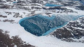 O BOMBĂ cu ceas stă să explodeze sub gheaţa din Antarctica. PERICOL mondial!