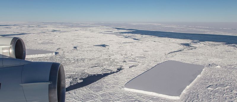 O BOMBĂ cu ceas stă să explodeze sub gheaţa din Antarctica