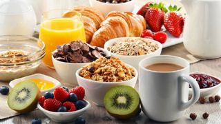 alimente interzise dimineata