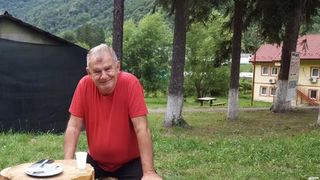 Florin Zamfirescu e furios că există pensii speciale şi îndeamnă la revoltă: „Țara se prăbușește din cauza acestor putregaiuri înfometate! Pe ei, fraților!”