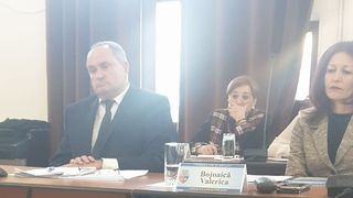 Consilier PSD &icirc;mbrăcat cu &bdquo;izmene&rdquo; la ședința de consiliu