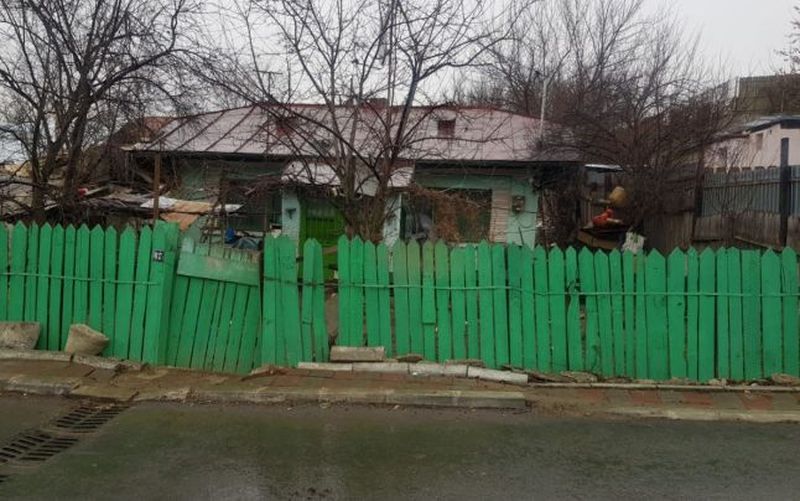 Caz incredibil la Iași: Bunicii morți de beți, iar fiul în stare gravă la spital