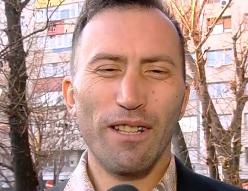 vulpița amenințată de soț 