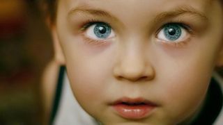 Teoria uluitoare a noii rase umane cu puteri paranormale. Ce sunt copiii-indigo?