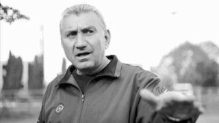 Doliu în sportul românesc. Fostul fotbalist Ilie Bărbulescu a murit la vârsta de 62 de ani