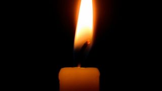 Tragedie &icirc;n lumea muzicii. O celebră violonistă a murit la v&acirc;rsta de 33 de ani și a lăsat &icirc;n urmă un copil mic