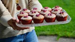 Gestul impresionant făcut de Veronica: vinde brioșe ca să &icirc;și poată salva prietenul