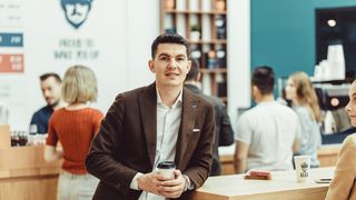 VIDEO | Afacere de succes, &icirc;ncepută la 22 de ani. Secretele unui t&acirc;năr antreprenor