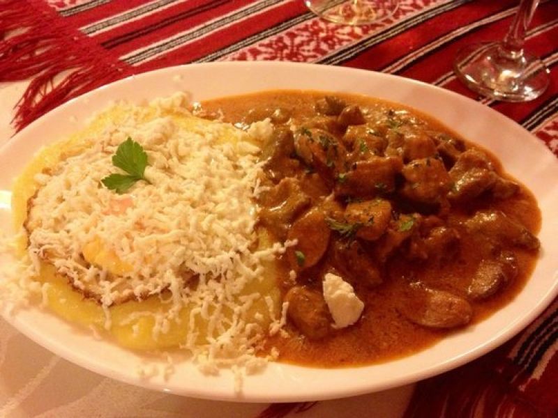 tochitura bucovineana