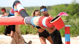  &bdquo;Survivor Rom&acirc;nia&rdquo; - Bogdan Vlădău, Asiana Peng și Elena Ionescu