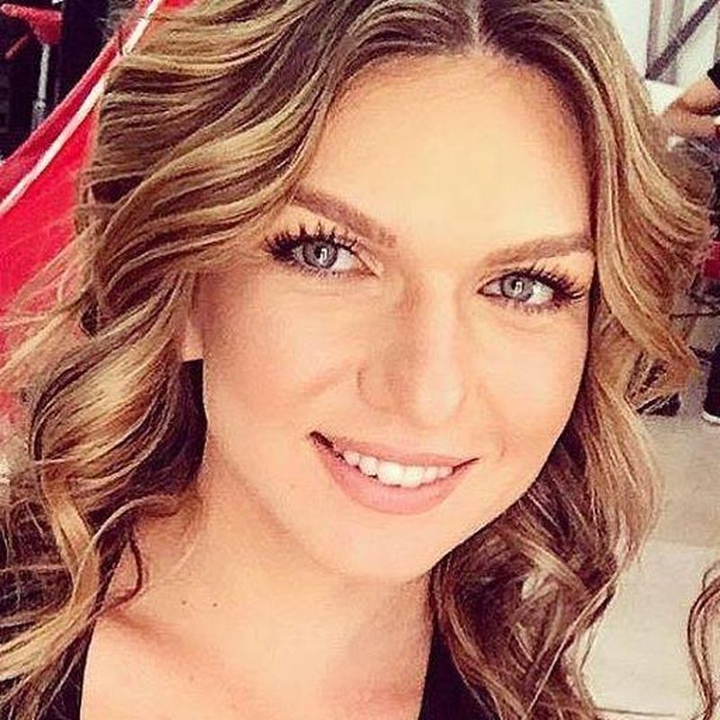 Simona Halep vestită în Dubai: „Suntem încântați de startul ei excelent de sezon”