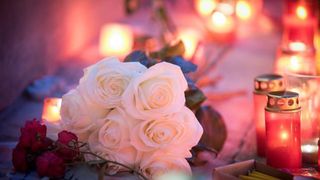 DOLIU! A murit pe stradă, sub ochii trecătorilor