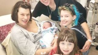 VIDEO | Milla Jovovich, mamă pentru a treia oară