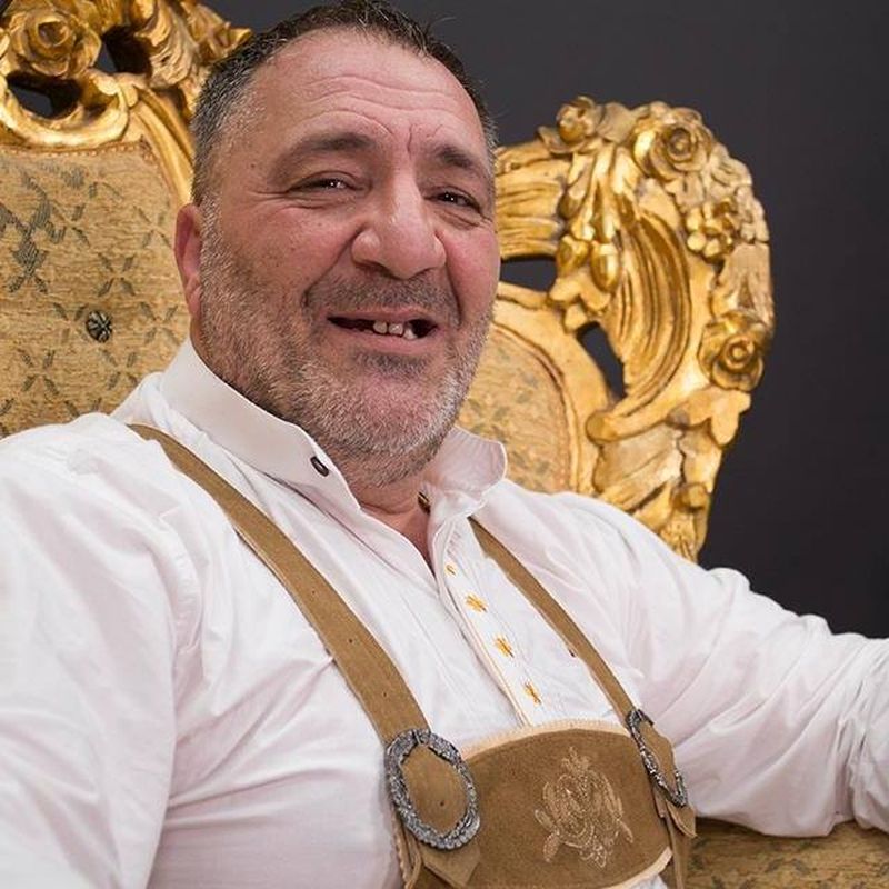 Livian de la „Puterea Dragostei” face un apel către toți românii pentru a-și găsi părinții 