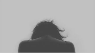 Caz șocant: minore date de părinți pentru a întreține relații intime cu bătrâni de 90 de ani