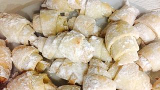 Cornulete cu untura de porc