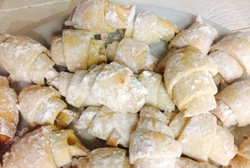 Cornulete cu untura de porc