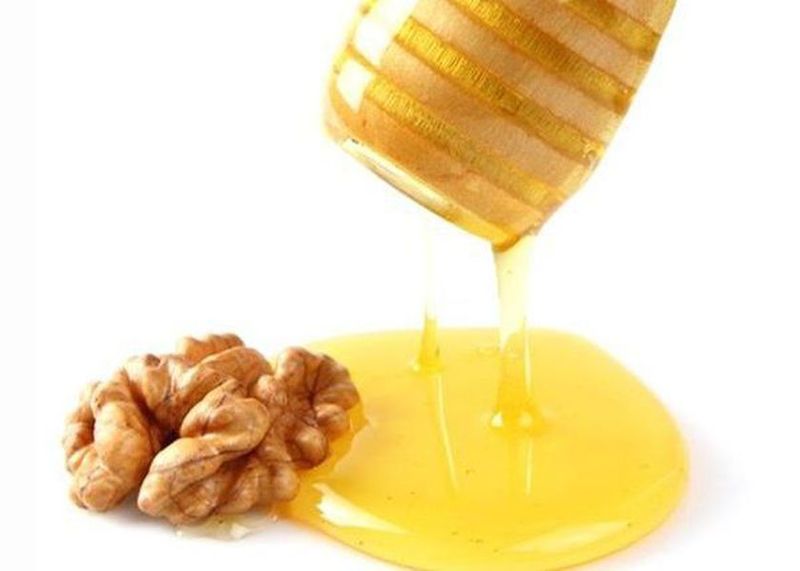 Miere cu nuci
