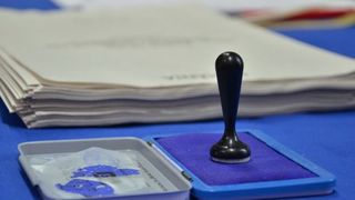 OUG privind alegerile anticipate, respinsă în Comisia juridică din Senat