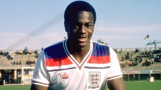 Justin Fashanu, primul fotbalist care a recunoscut că este homosexual, inclus &icirc;n Hall of Fame