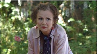 Actriţa Julie Walters, diagnosticată cu cancer intenstinal