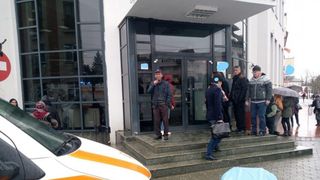 Scene cutremurătoare în Târgu Jiu: un bătrân a murit într-o bancă în urma unui infarct