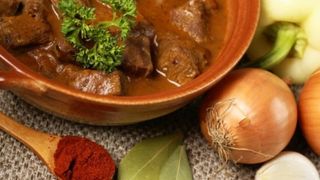 Gulas unguresc - Gulas unguresc cu galuste - Gulas de vita - Gulas secuiesc