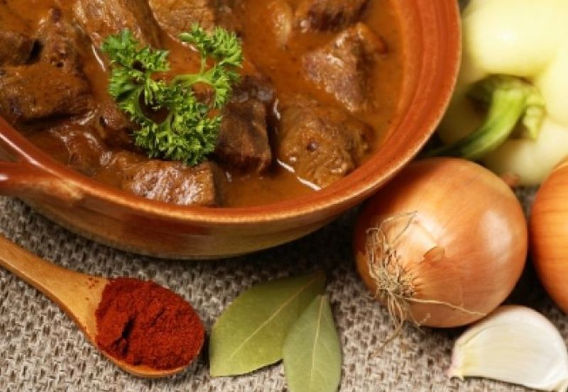 Gulas unguresc - Gulas unguresc cu galuste - Gulas de vita - Gulas secuiesc