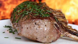 Sos de piper. Piper negru. Piper beneficii. Piper contraindicații. Piper.