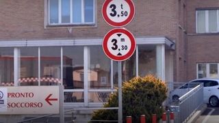 Coronavirus în Italia: 219 oameni infectaţi, cinci decese