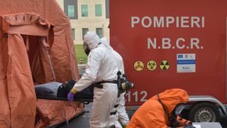 Vaslui: 17 persoane au fost evacuate după un incendiu izbucnit într-un bloc