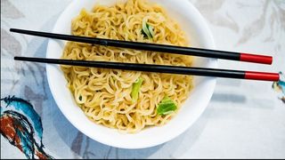 Supă la plic. Supă la plic toxică. Supă la plic cancer. Supă la plic boală.