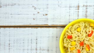 Supă la plic. Supă la plic toxică. Supă la plic cancer. Supă la plic boală.