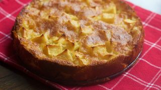 Plăcintă cu mere. Plăcinta cu mere. Rețeta bunicii. Plăcintă de post.